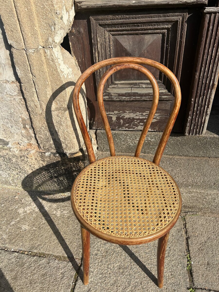 Retro židle Thon