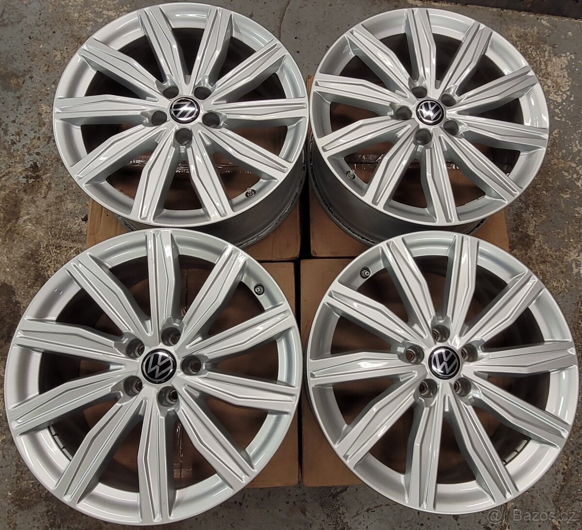 VW Passat B8, alu disky 19' OEM 8x19