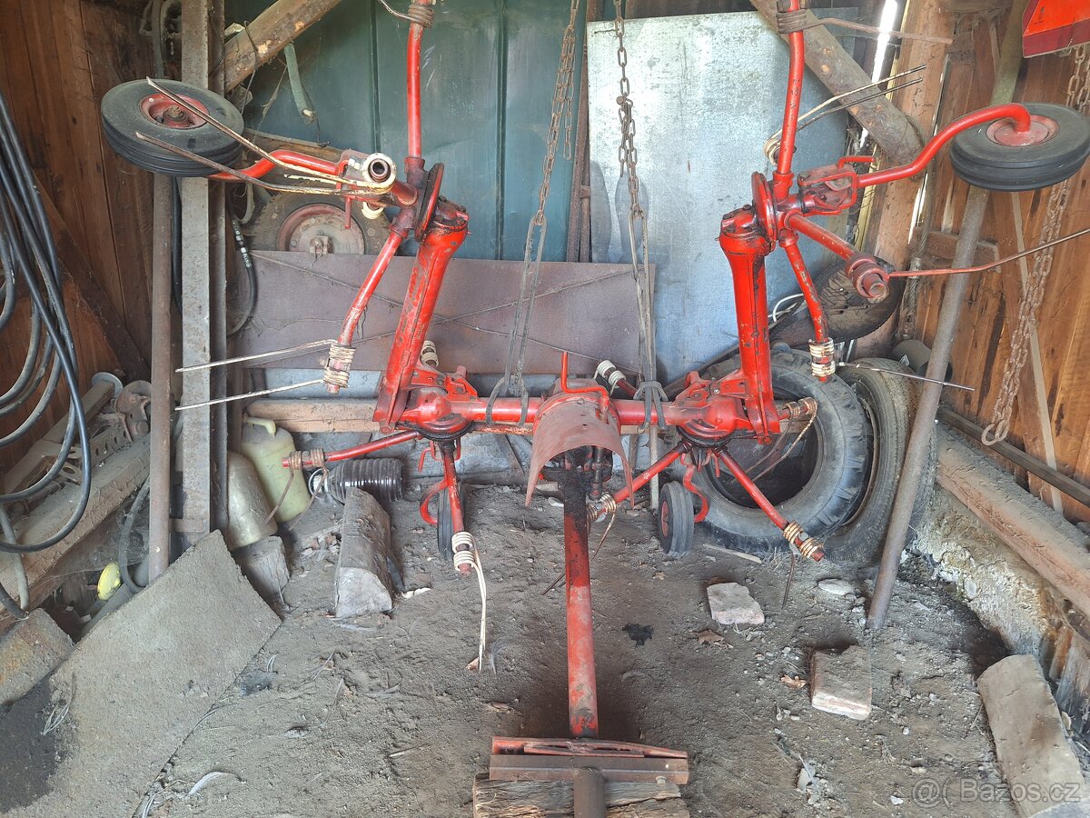 Obrácená sena za malotraktor