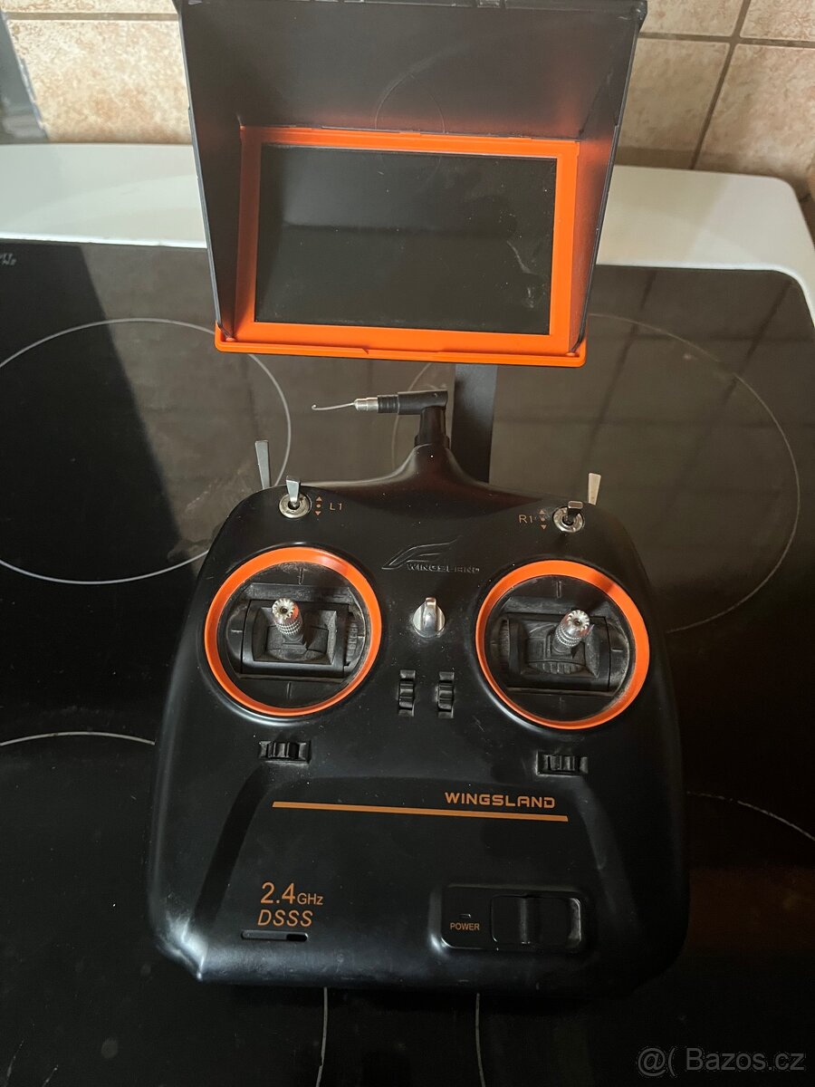 Ovladač na dron