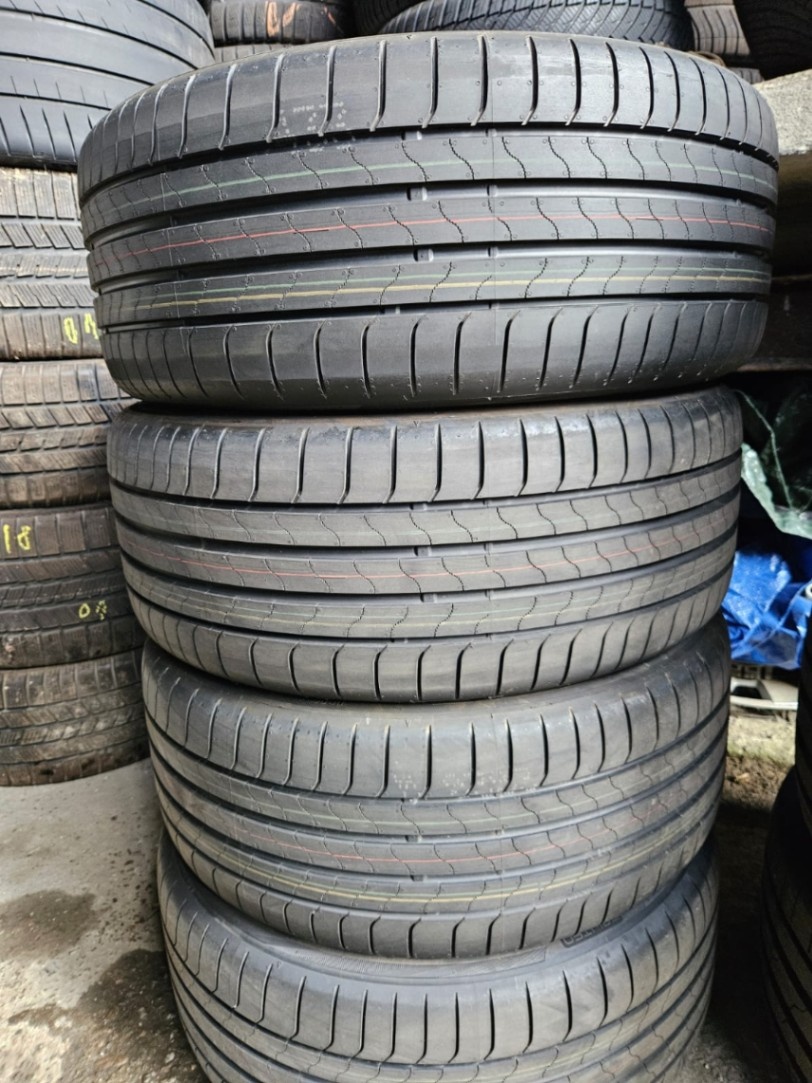 nové 225/40R19 (93Y) Bridgestone Turanza 6 Enliten 4ks