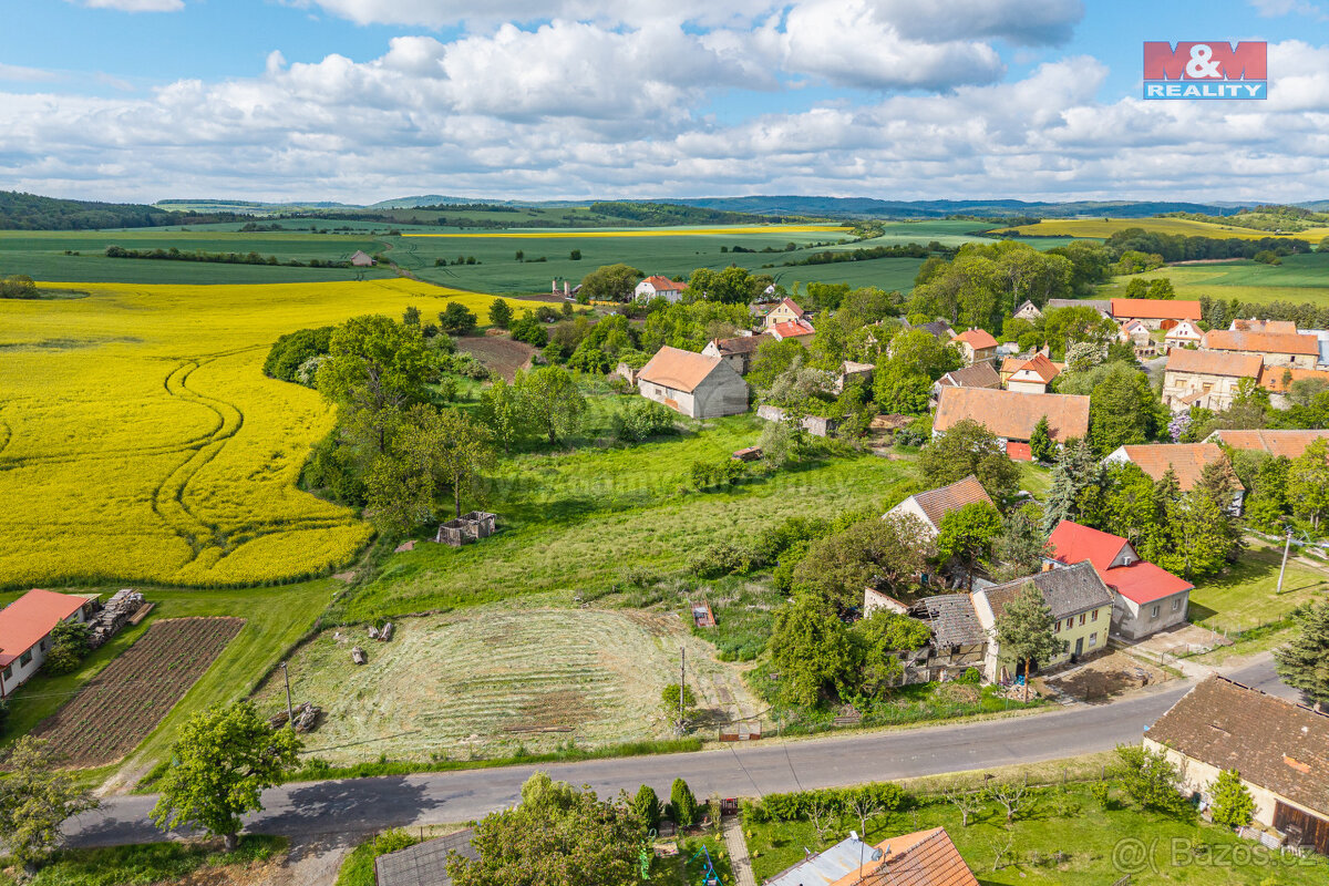 Prodej pozemku k bydlení, 841 m², Krásný Dvůr