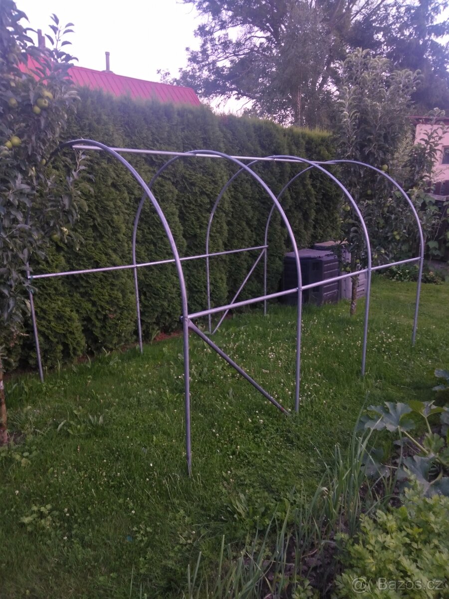 PRODÁM FOLIOVNIK
