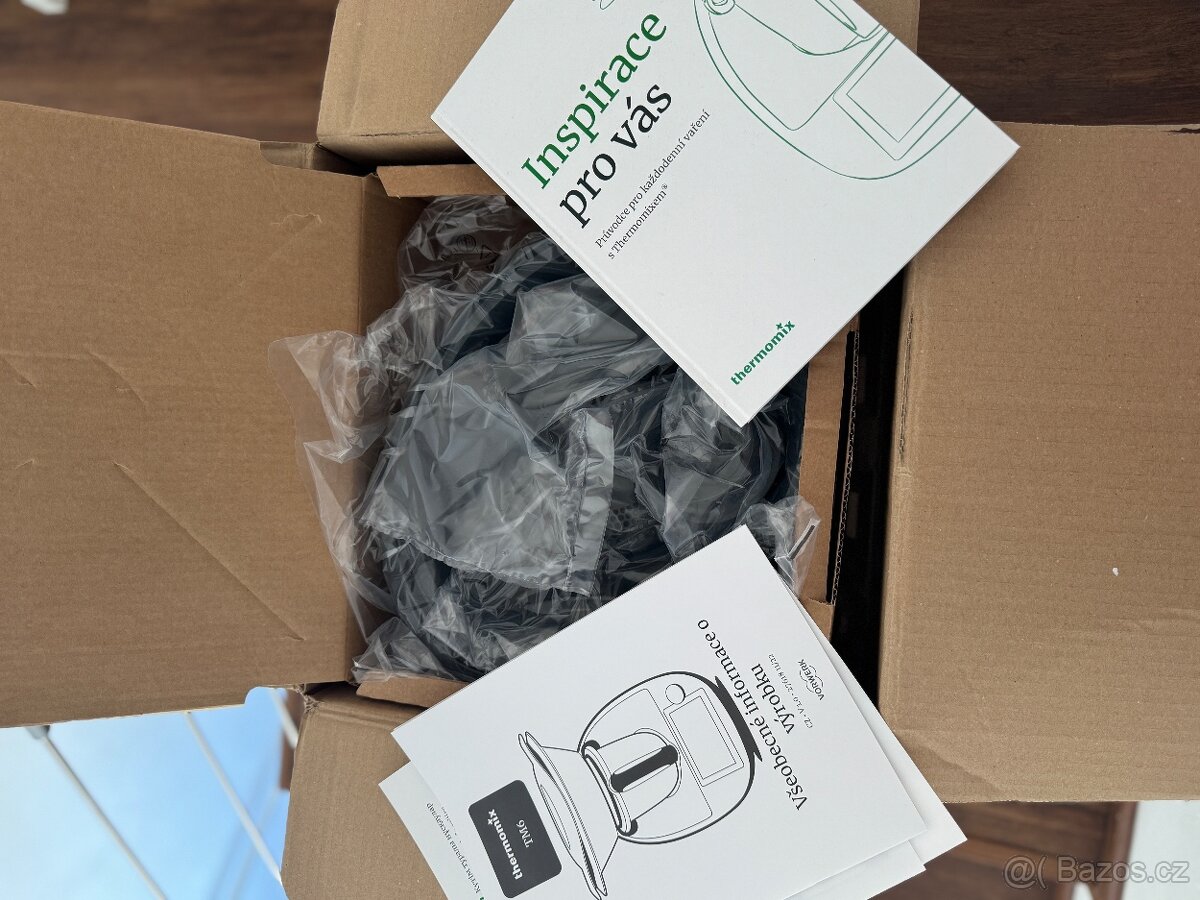 VORWERK Thermomix TM6 Black Edition- NOVÝ