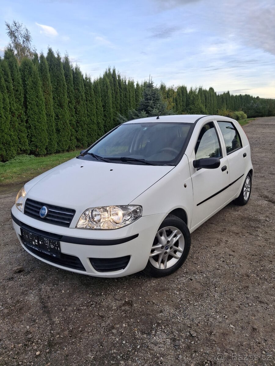 Fiat Punto 1.2 //151 tis.km najeto, 2x kola
