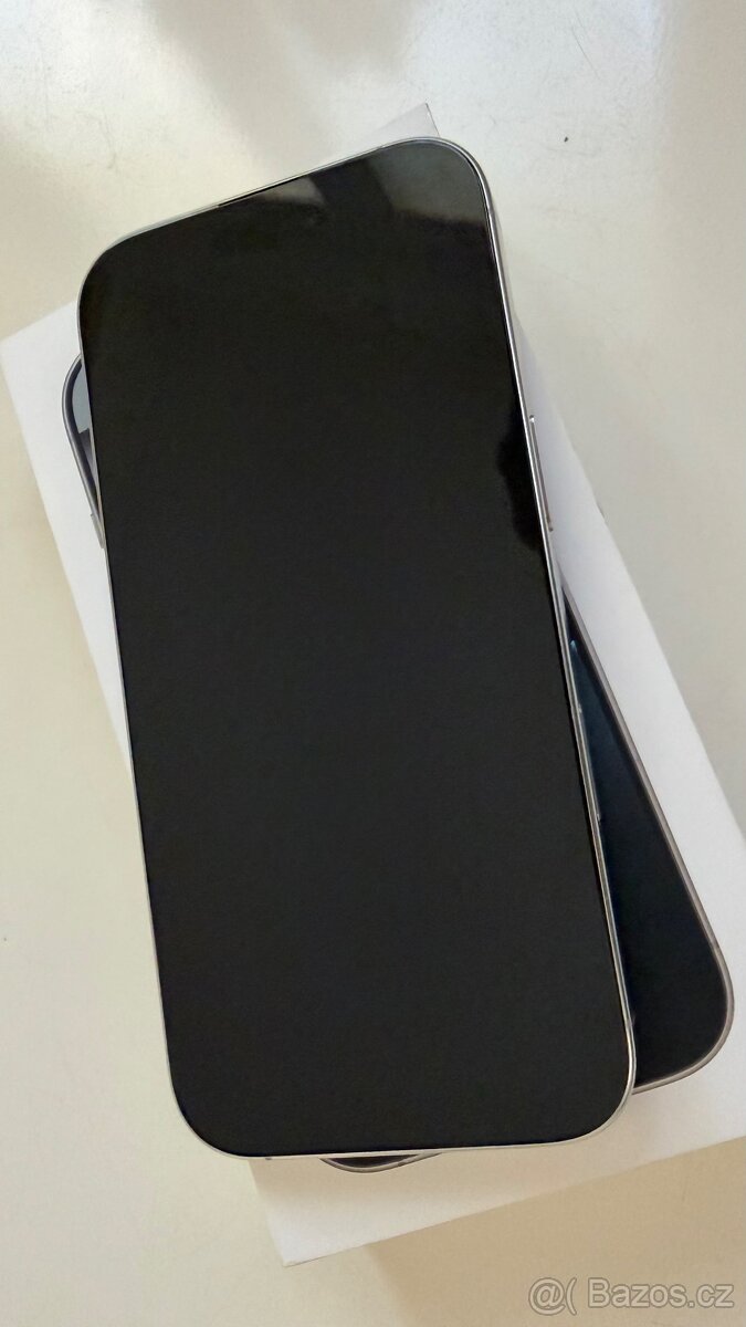 iPhone 16 Pro 256 GB bílý - TOP STAV + 2 ROKY ZÁRUKA