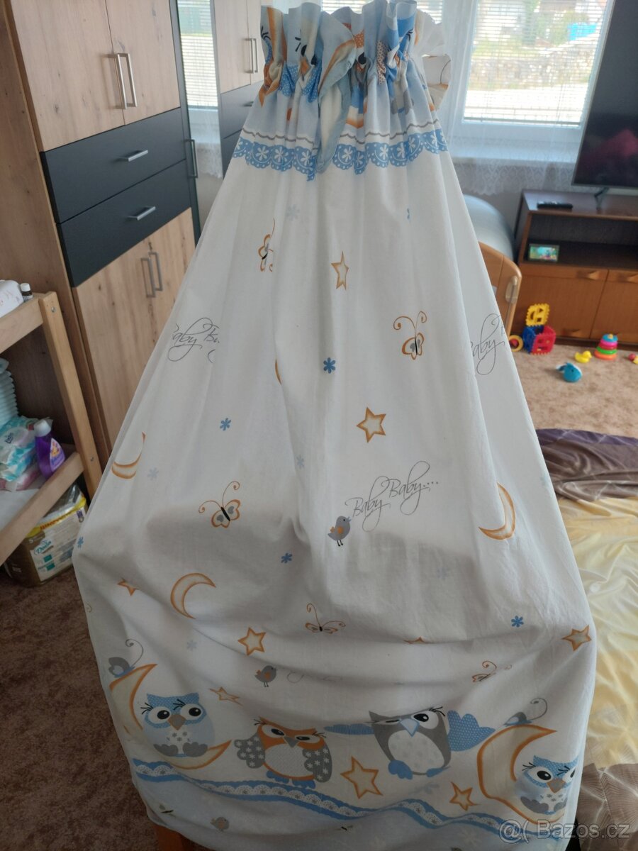 Prodám levně nebesa na postýlku