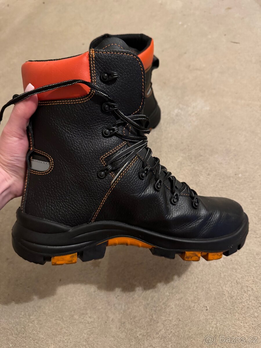 Pracovní boty vel 45