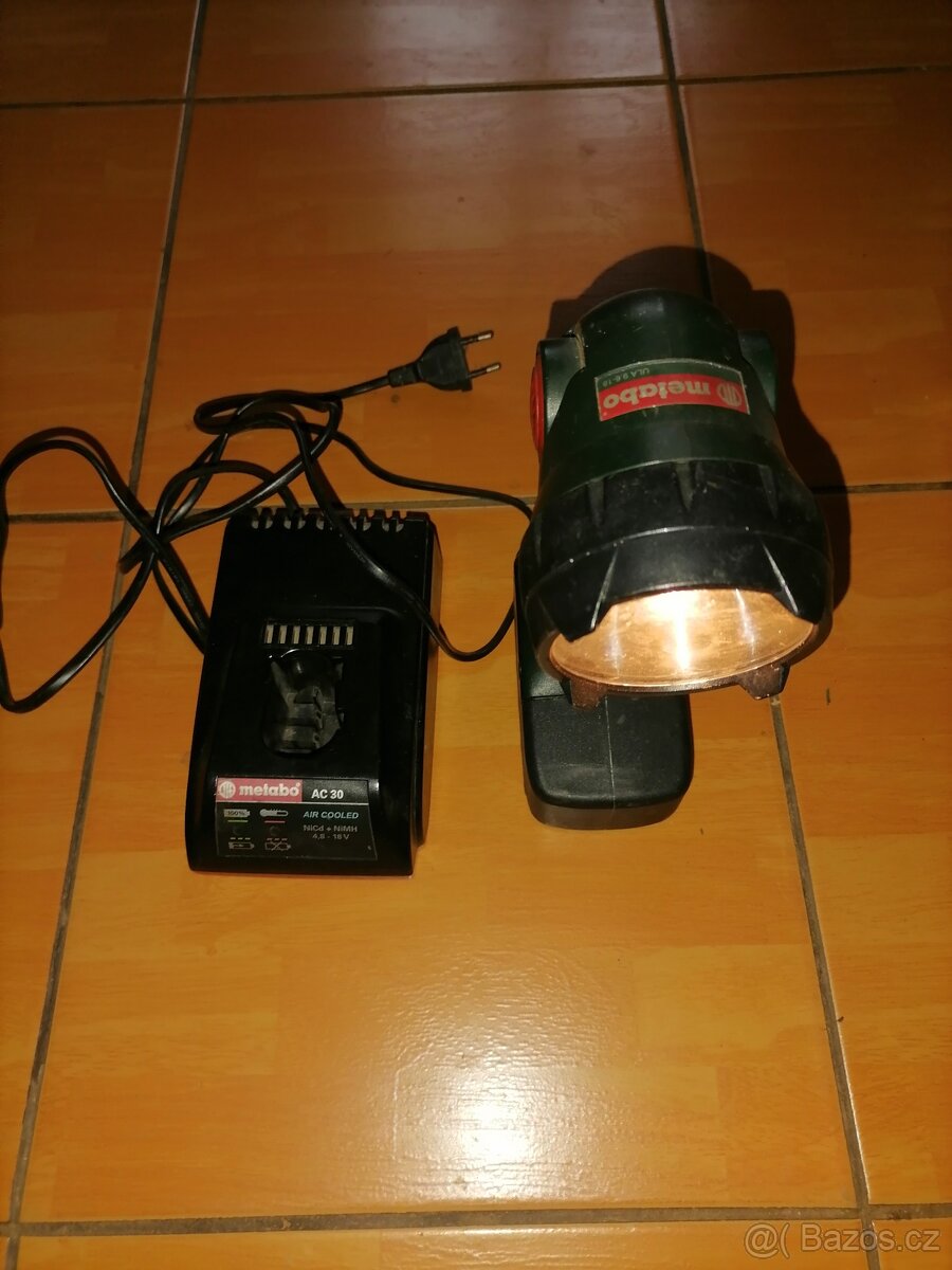 Nabíječka metabo +světlo