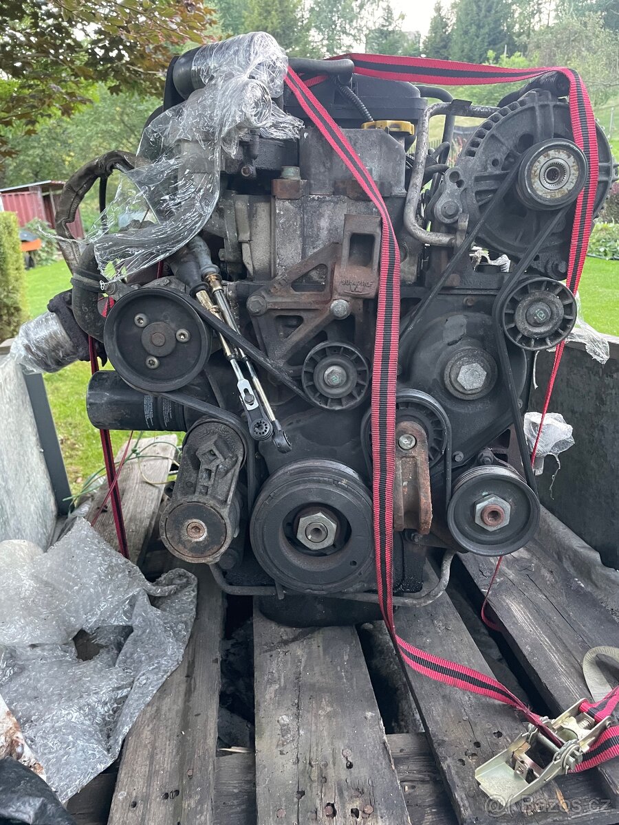 Chrysler Voyager 2,5 TD motor