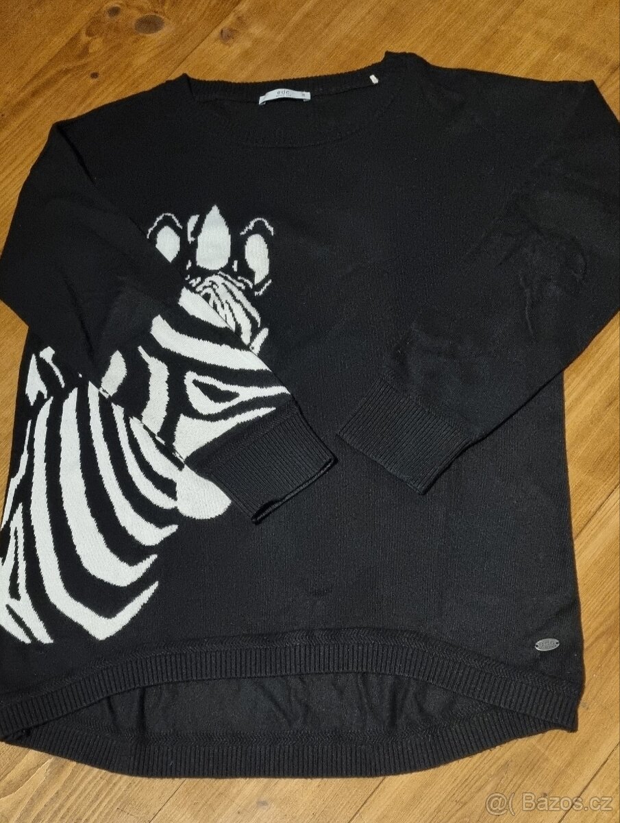 Dámské černý svetr se zebrou zn. edc