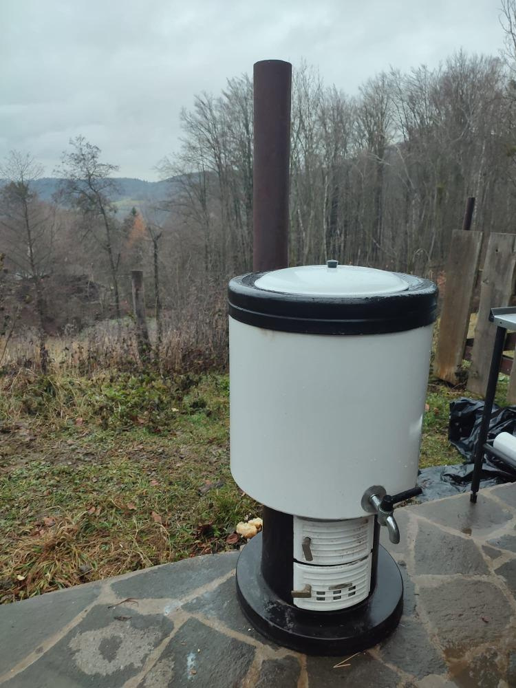 Kotel na zabijačku smaltovaný