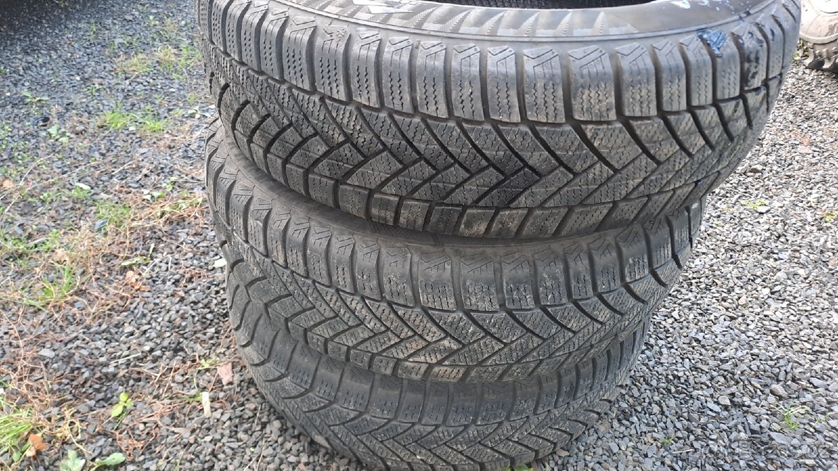 Prodám zimní pneu Matador Nordica MP93 175/65 R14