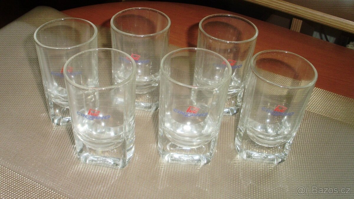 SKLENIČKY NA CINZANO