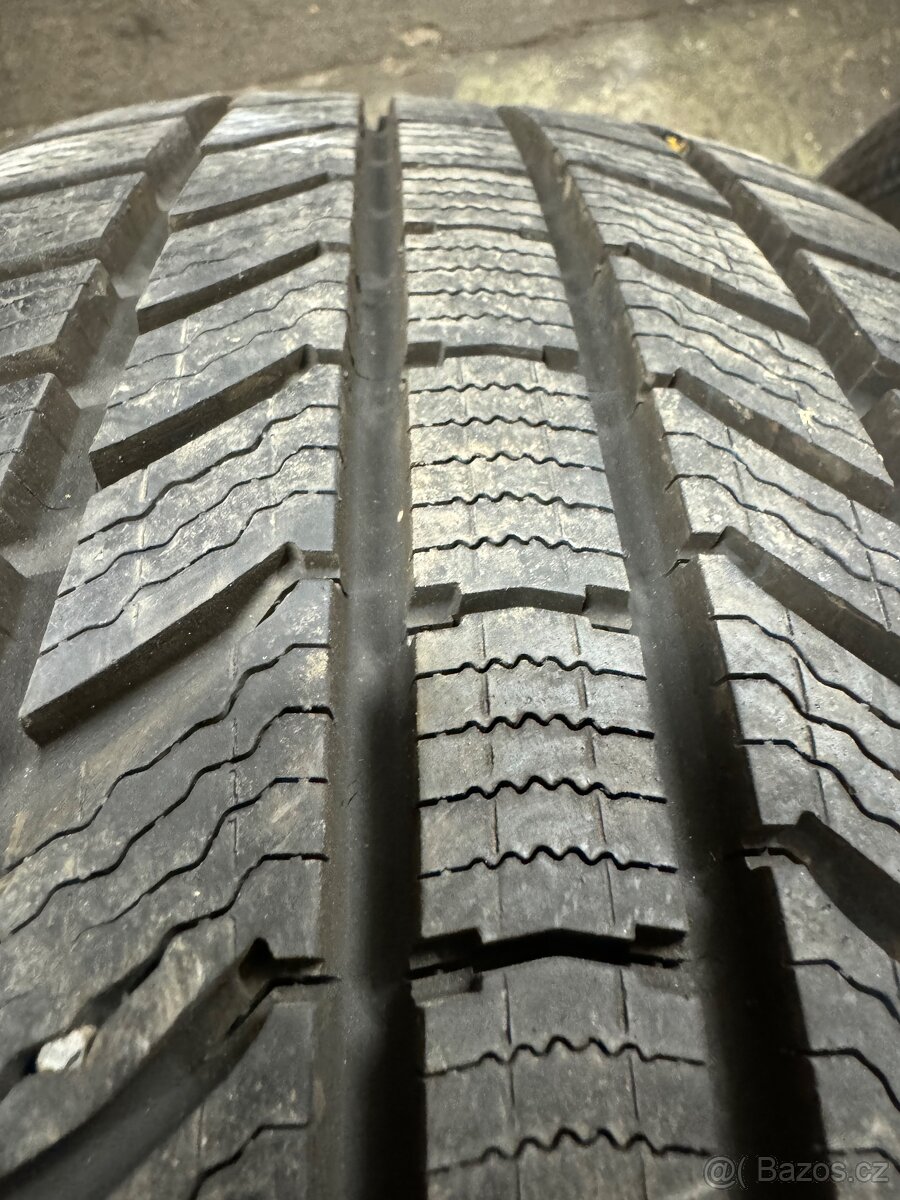 4x zimní Continental 215/55r18