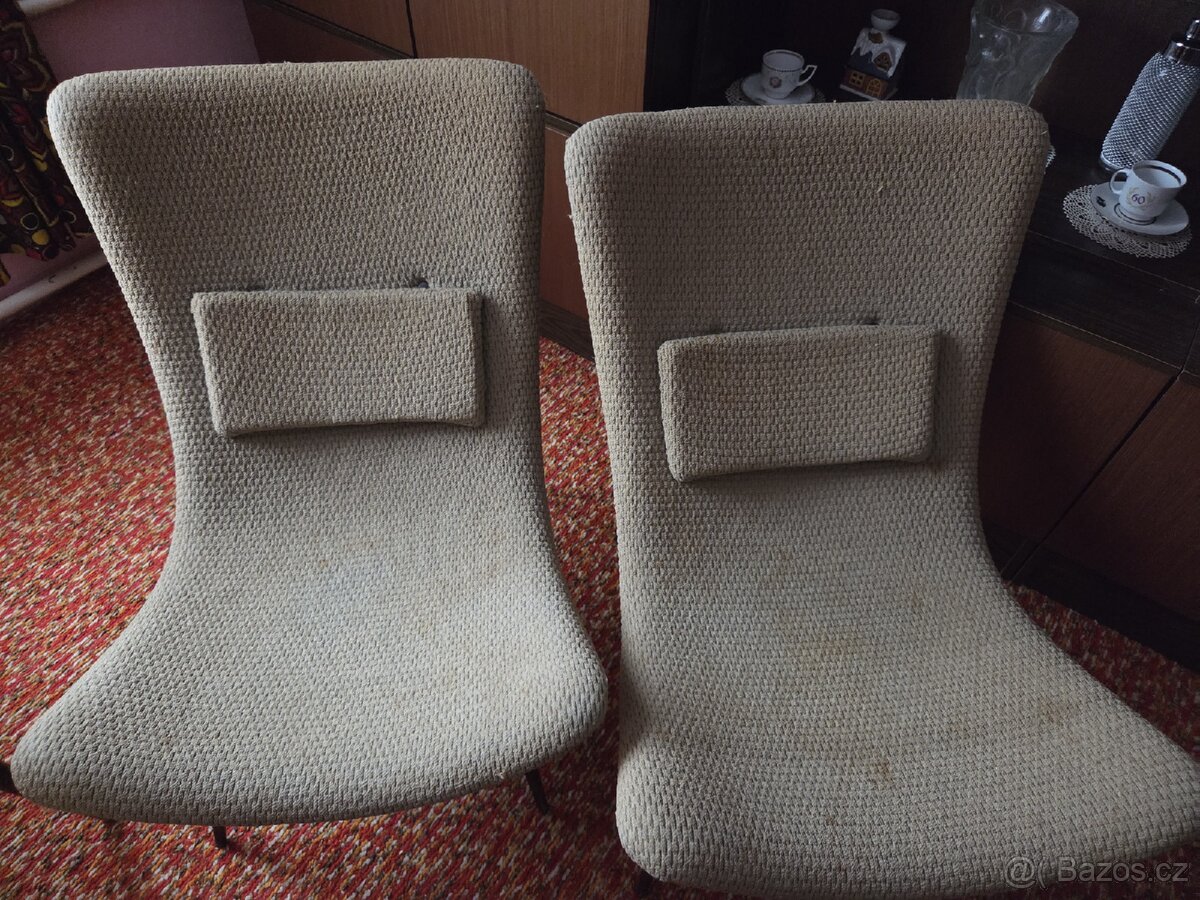 Křesla Navrátil 2ks + stolek