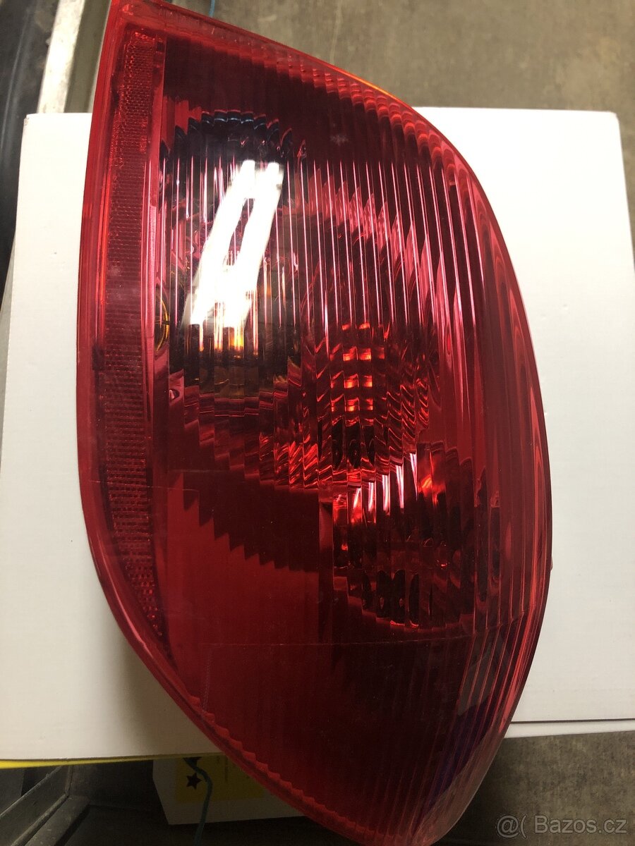 PZ světlo Peugeot 307 hb