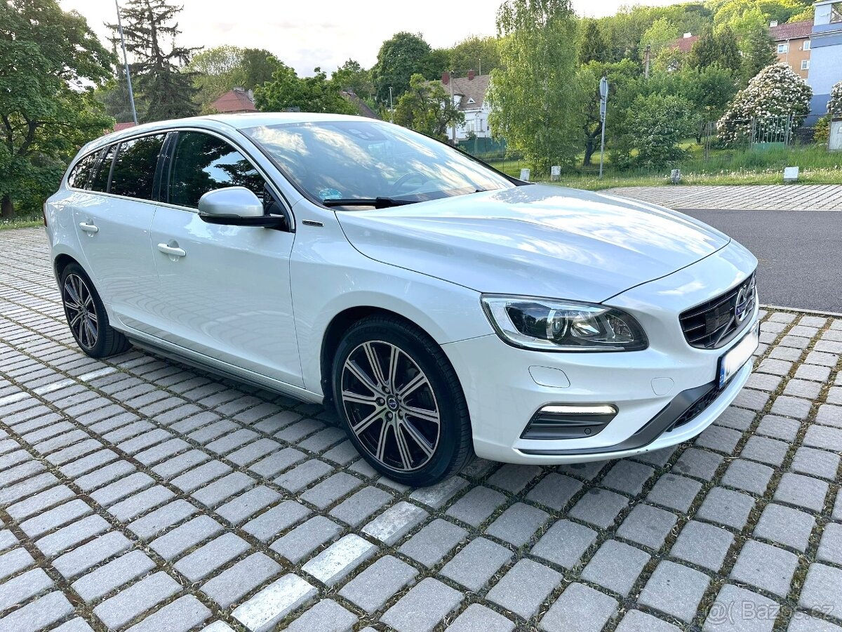 Volvo V60, 2.4 158 kW D6 AWD HYBRID R-DESIGN