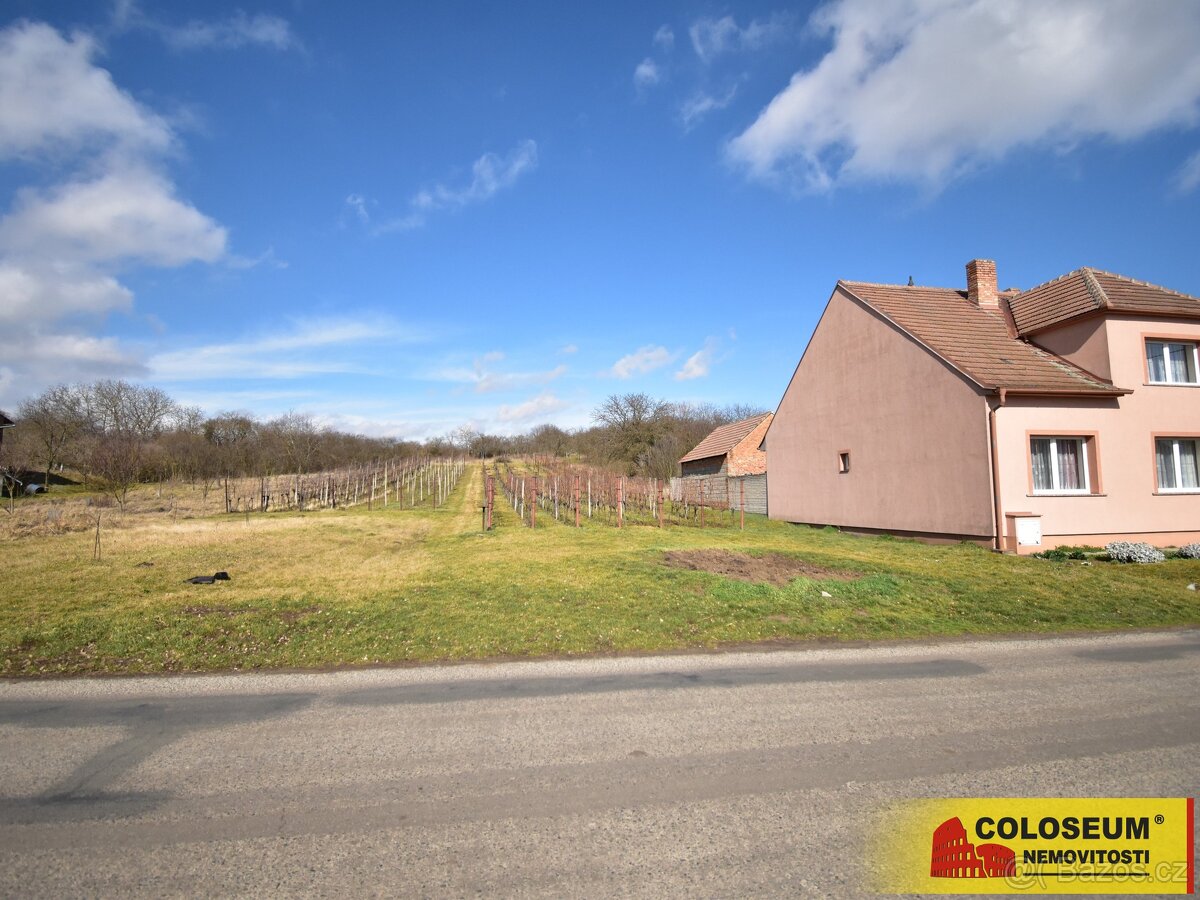 Starý Poddvorov, pozemek - zahrada, 1.891 m2, sítě na hranic