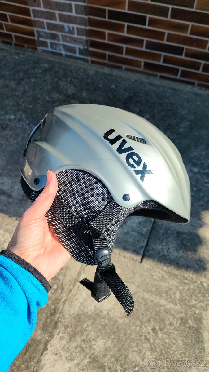 Dětská lyžařská přilba 58-61 cm UVEX