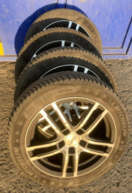 Zimní pneumatiky s disky na Mercedes - CLA 200 D