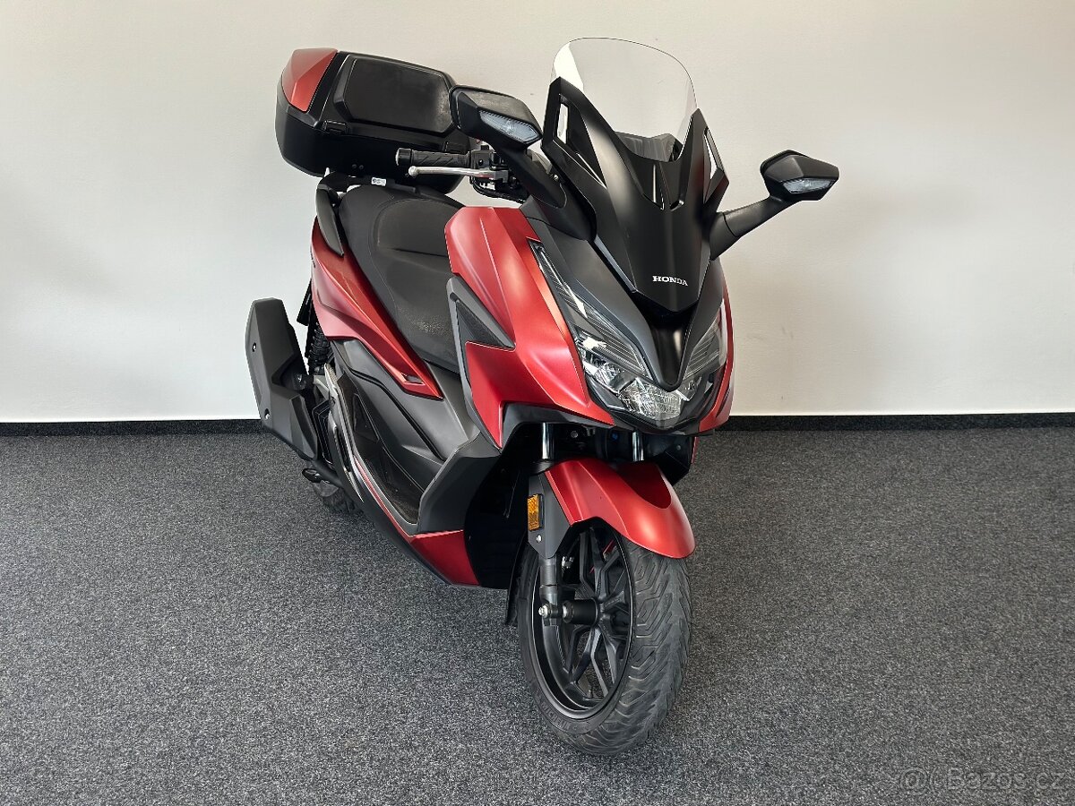 Honda Forza 125