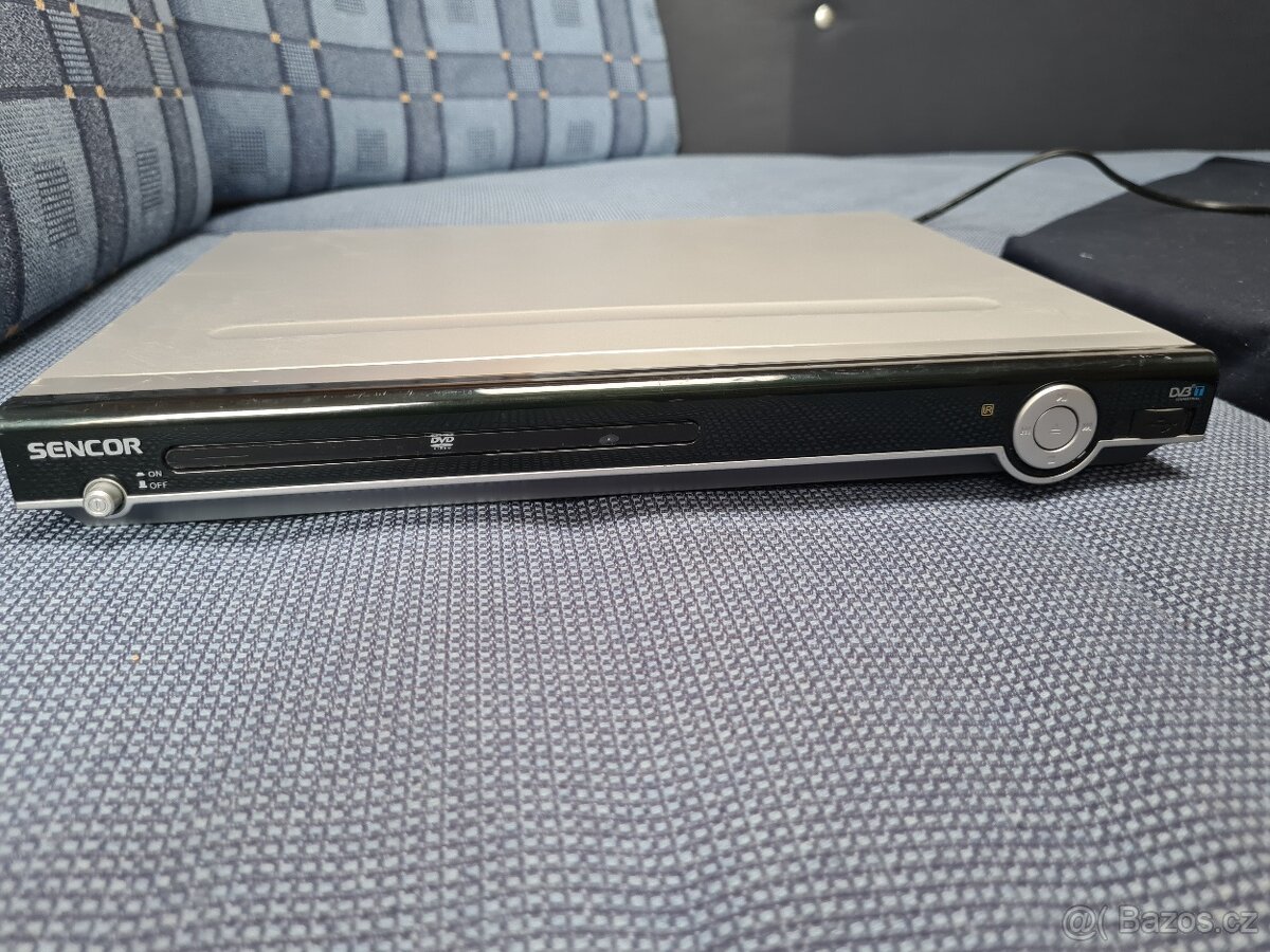 Set-top-box s DVD přehrávačem a USB značky Sencor
