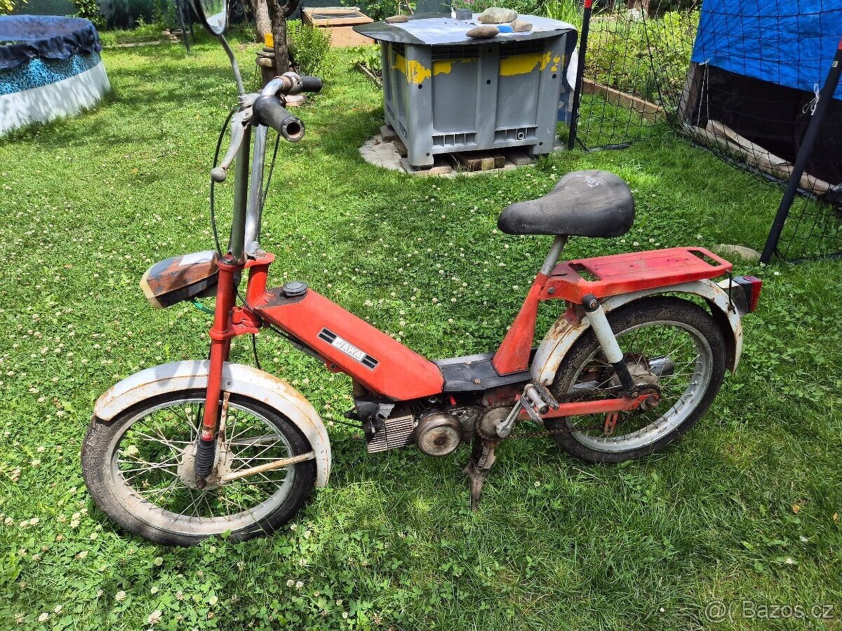 Babetta 207 s kartičkou, červená 4.