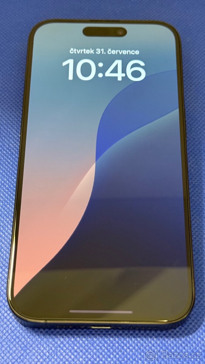 iPhone 15 Pro 128GB Black Titan, krásný stav