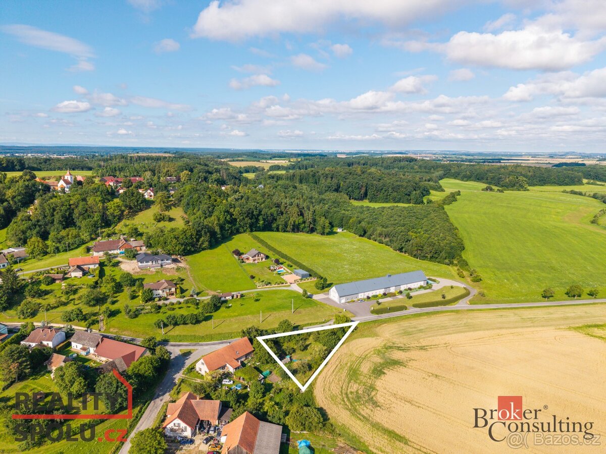 Prodej, pozemky/bydlení, 1048 m2, Vysoký Újezd , Hradec Král