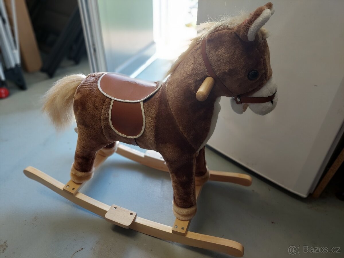 Houpací koník