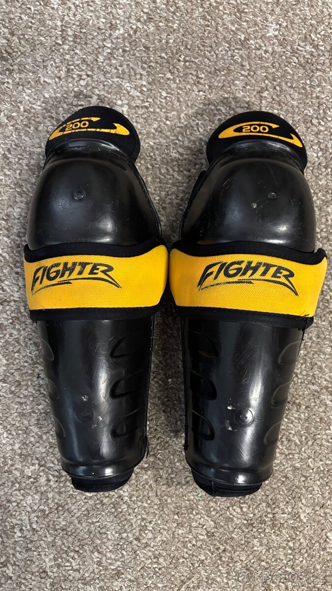 Dětské holeně Opus Fighter 9" ( 23,5cm)