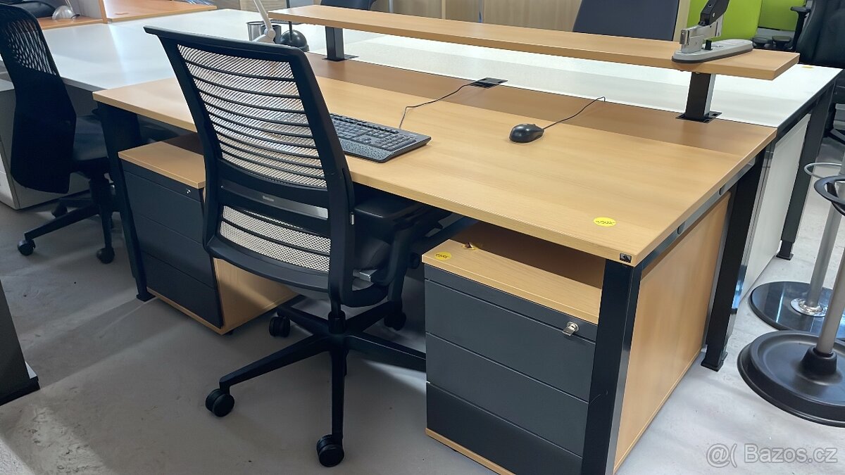 Kancelářský nábytek KN
