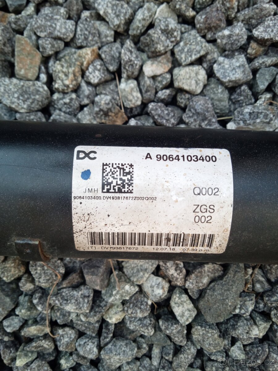 Prodám Kardan na Mercedes-Benz Sprinter W 906