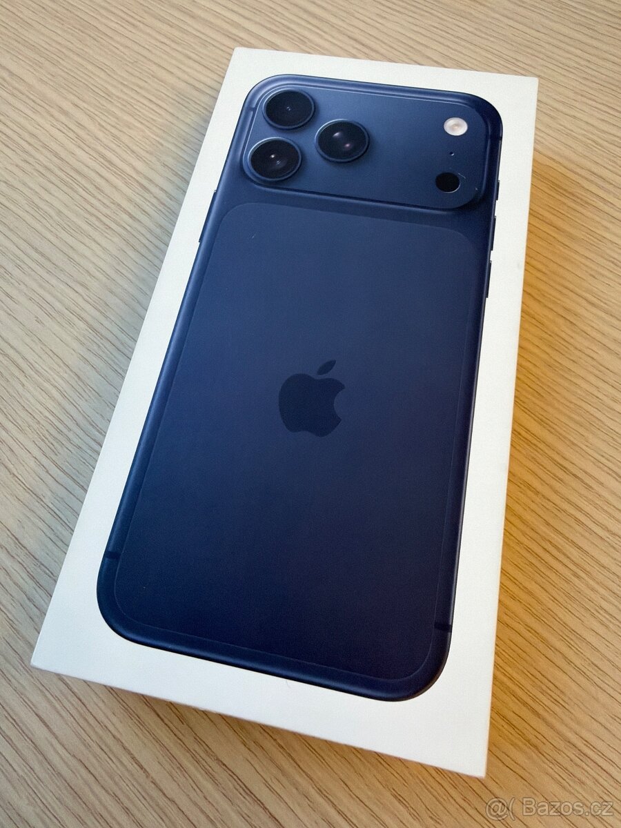 iPhone 17 Pro Max, 1TB, modrý, CZ