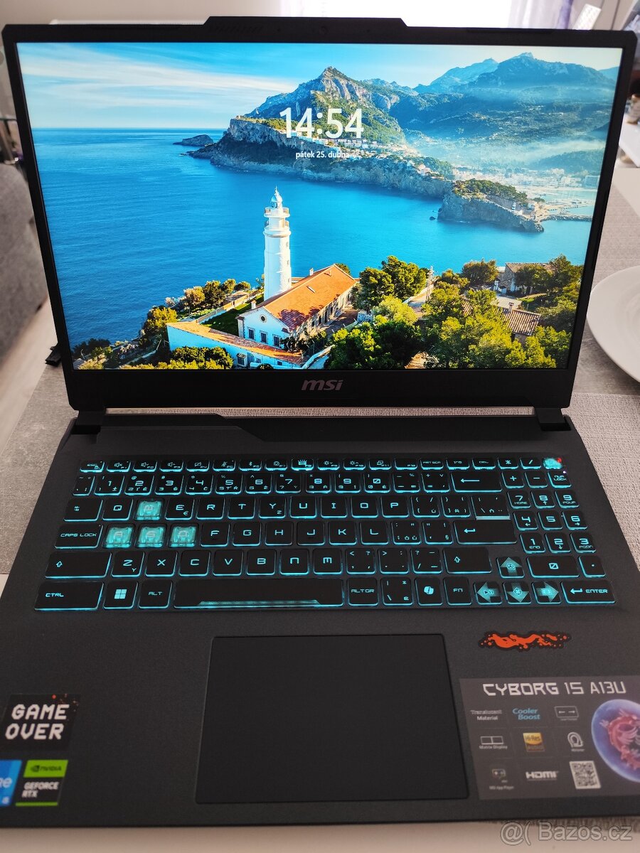 Herní Notebook MSI - CYBORG 15 A13UC-1409Cz