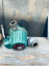 Prodám starší elektromotor na kotel plus skřínku k tomu