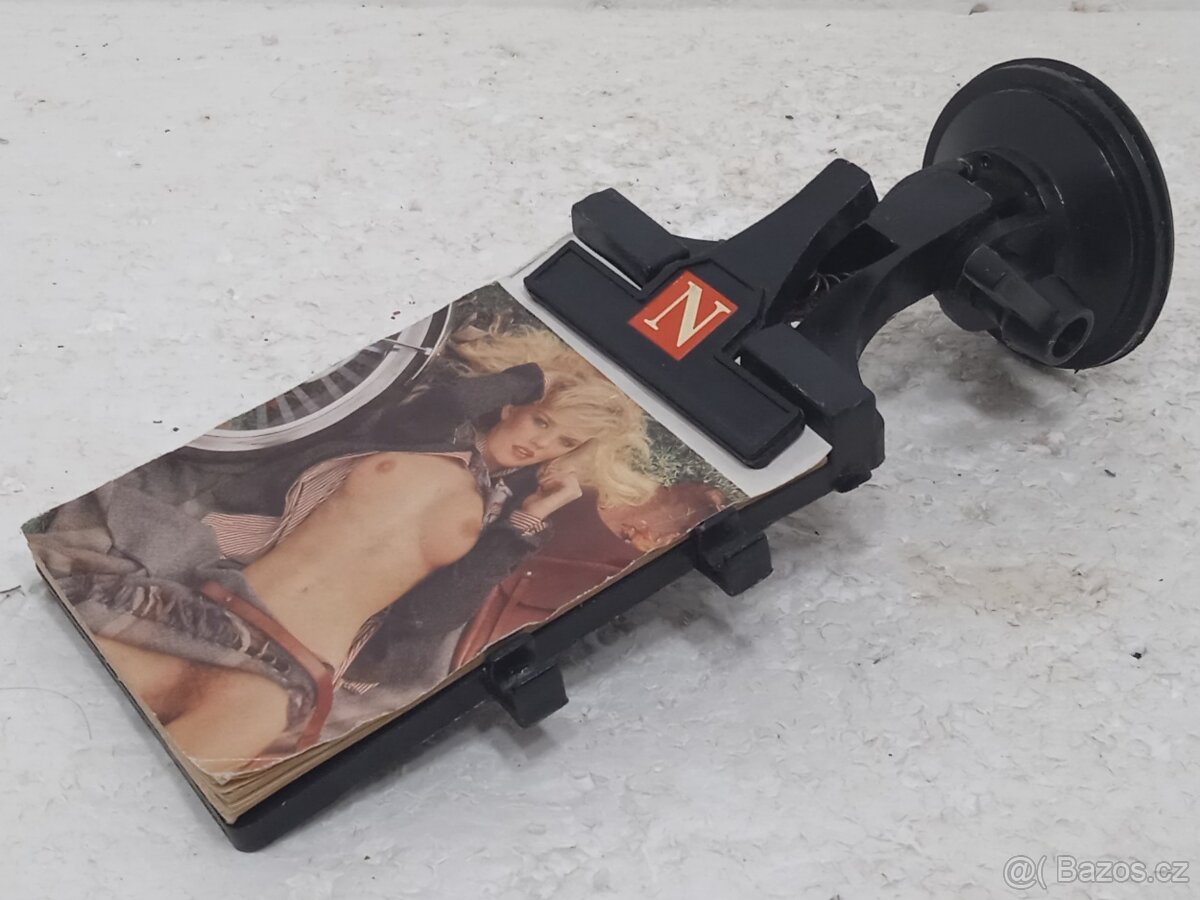 Retro zápisník s přísavkou na čelní sklo pro auto veterán