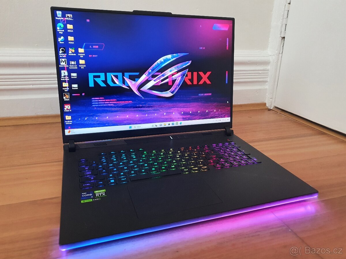 18" 240HZ_ASUS ROG 18_i9-14900HX_32GB_1TB_RTX 4070 8GB