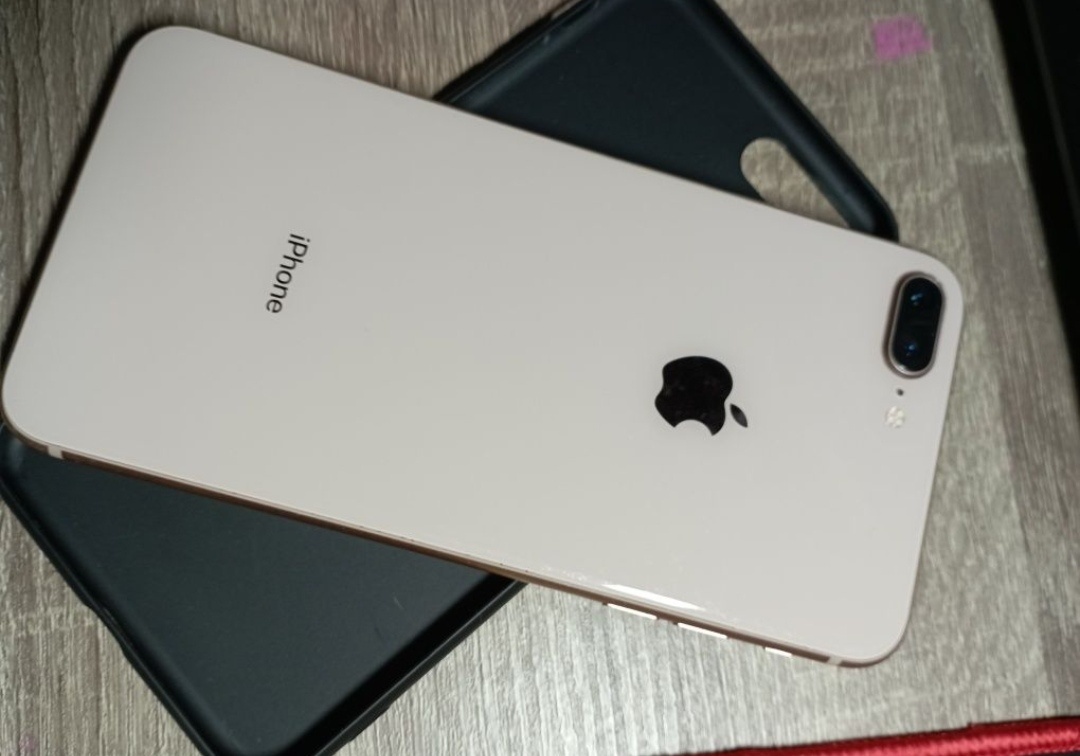 IPhone 8 64 gb