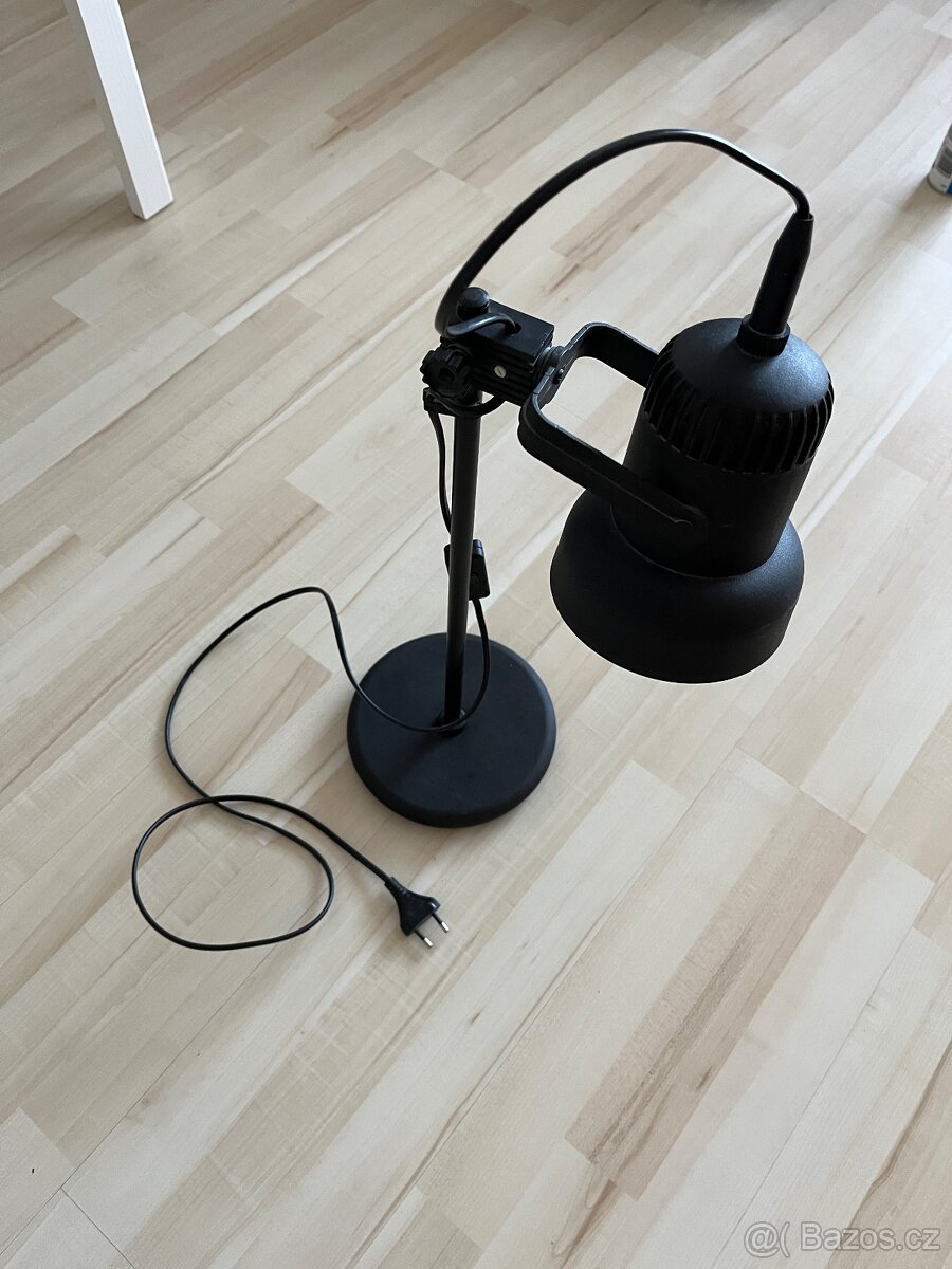 Stolní lampa