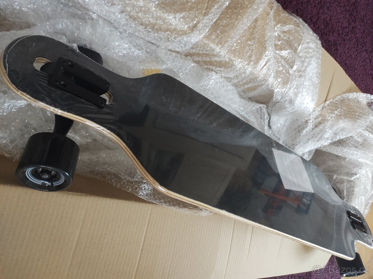 LONGBOARD - SKATEBOARD 102cm - NOVÝ, NEJETÝ