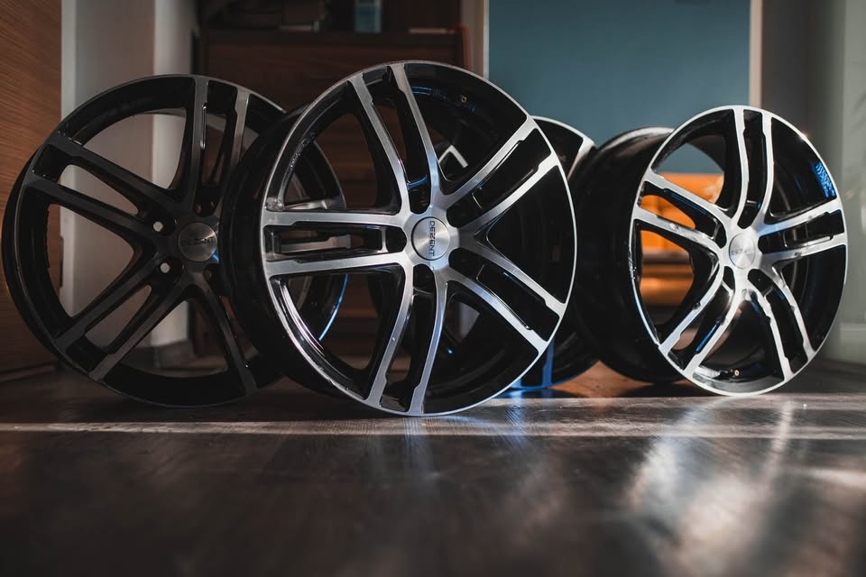 Dezent TZ Dark 7.5x18 5x108 ET50.5