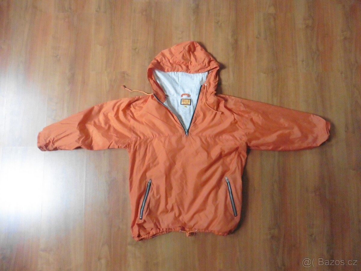 Oranžová větrovka vel. 140 cm