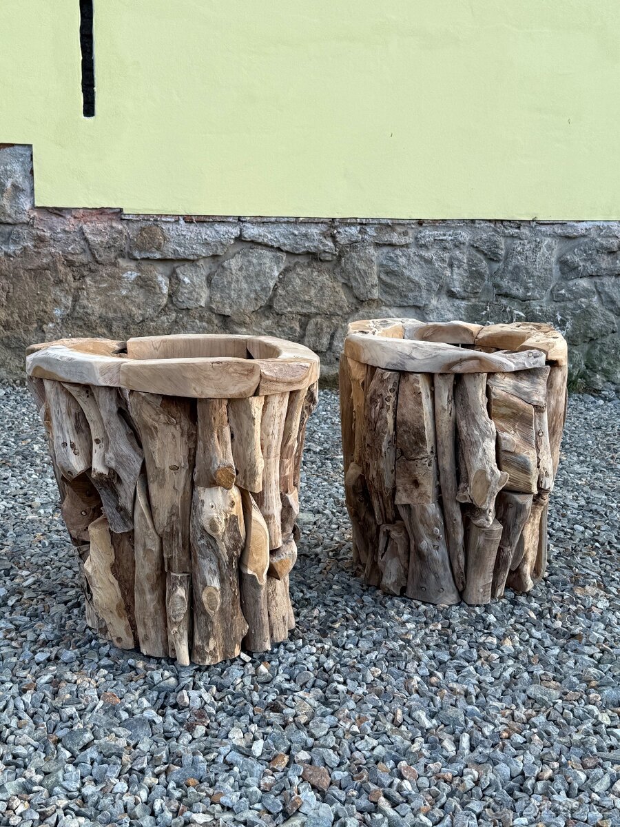 Masivní teakové obaly na květiny