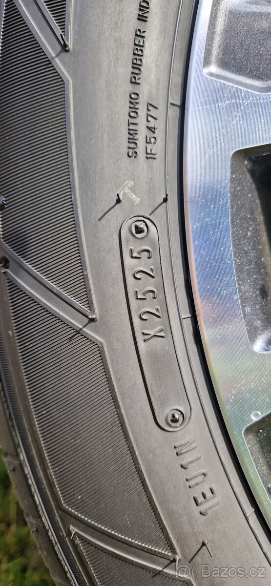 NOVÉ PNEU 225/50/R18 DUNLOP SP SPORT MAXX 050