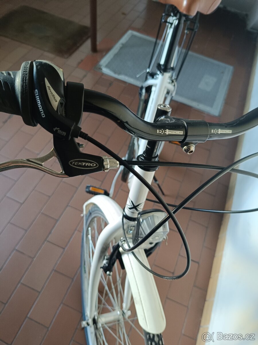 Damske kolo Leader Fox Sapri 28