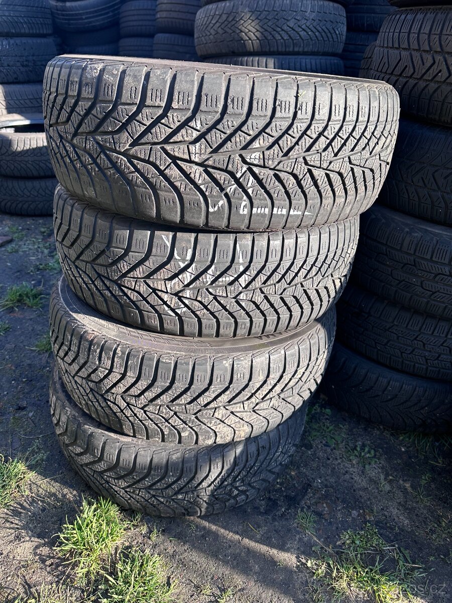 Zimní sada pneu 185/55 R15 - Yokohama