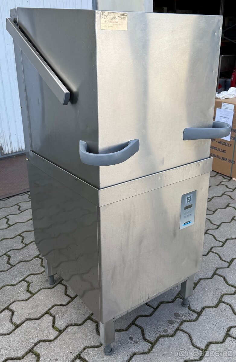Průchozí myčka Winterhalter PT-500 - použitá