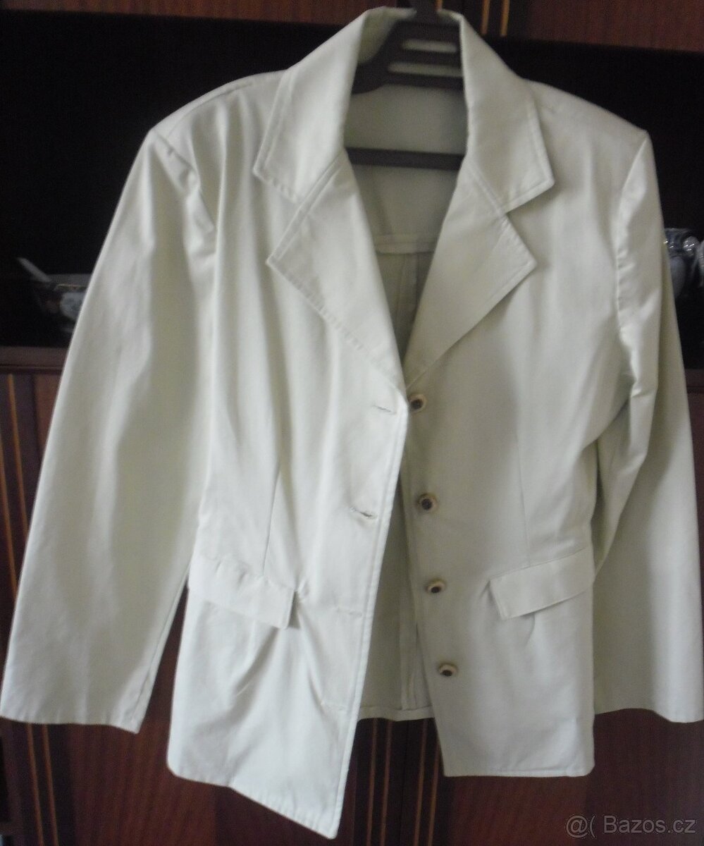 Prodám:dámský nepoužitý denim béžový kostým se sukní,780 Kč